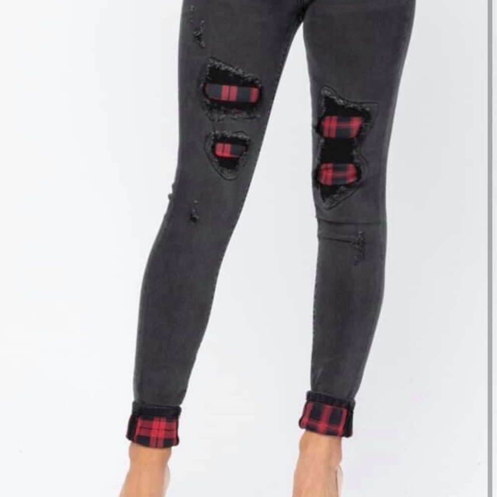Judy Blue Destroyed Buffalo Plaid Skinny